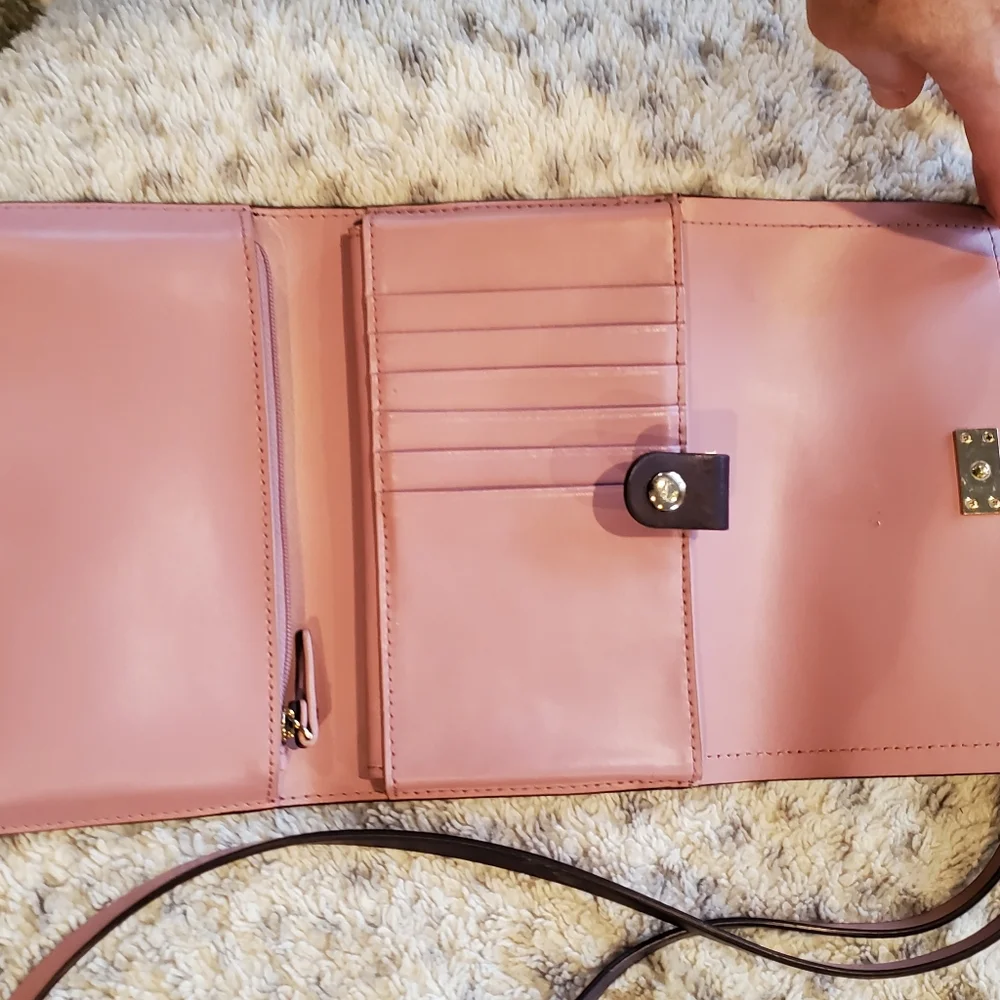 Purse/Wallet - Picture 3 of 4